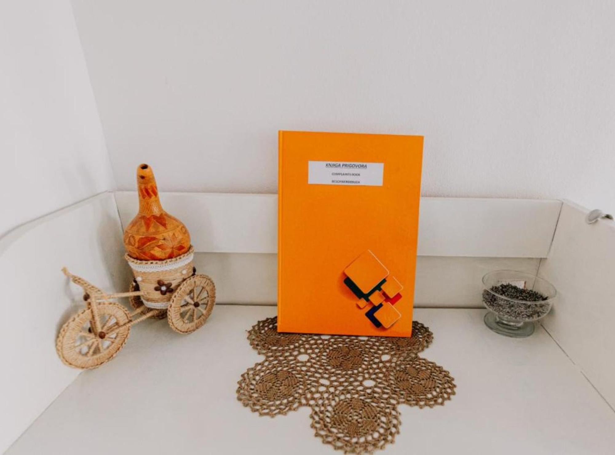 Apartmani Tea I Toni Gradiste エクステリア 写真