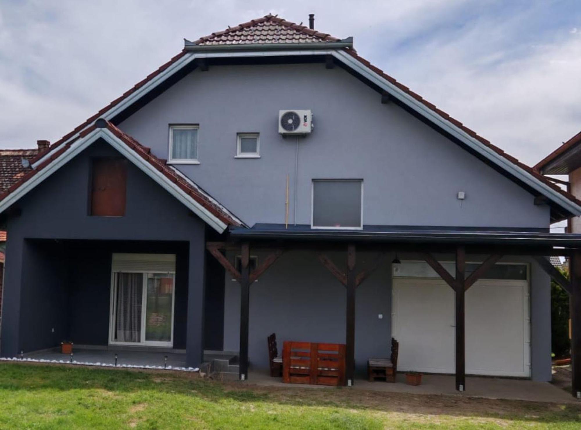 Apartmani Tea I Toni Gradiste エクステリア 写真